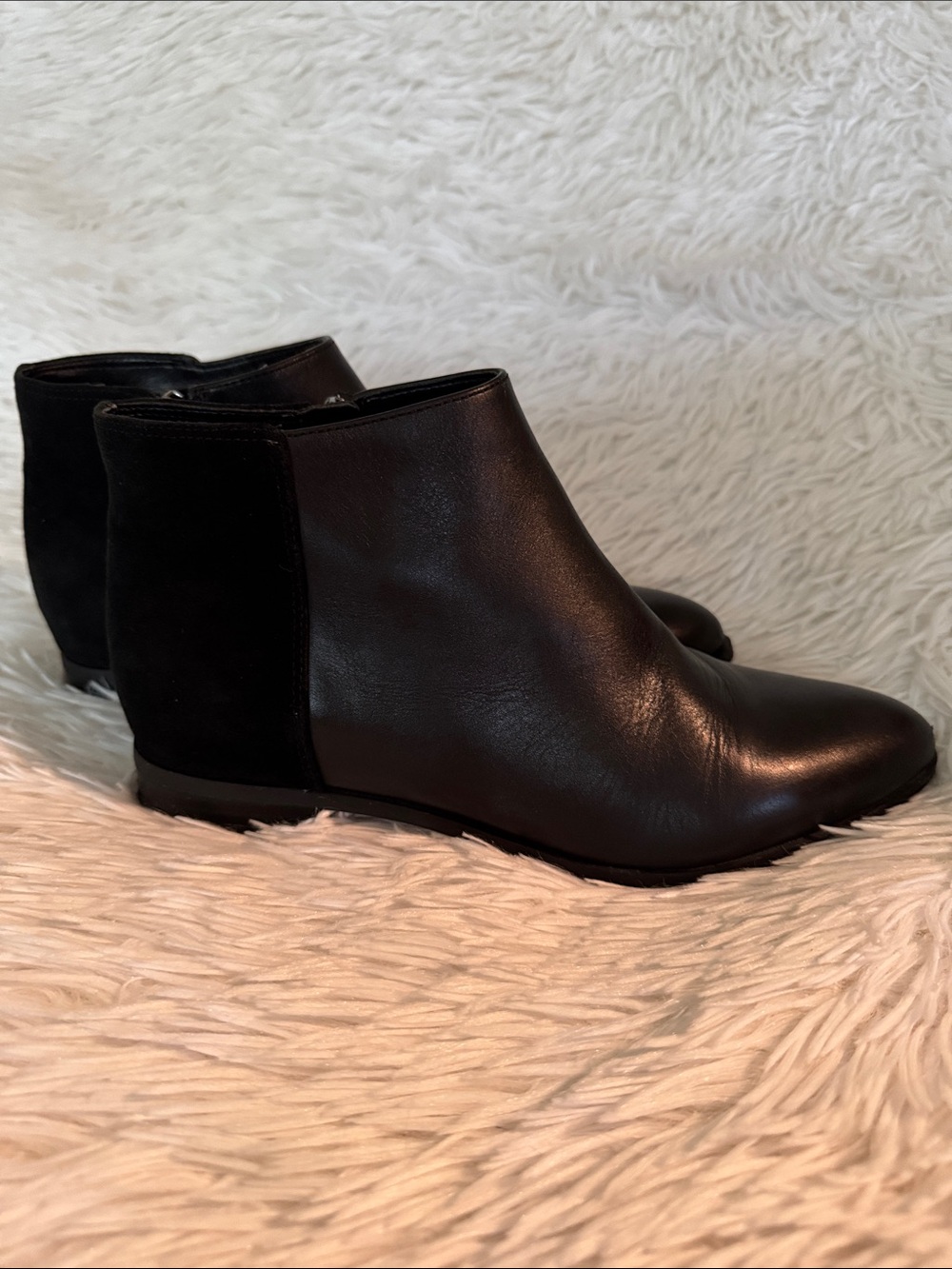 Nine West Black Pointed Toe Ankle Booties Low Heel Minimalist Size 6
